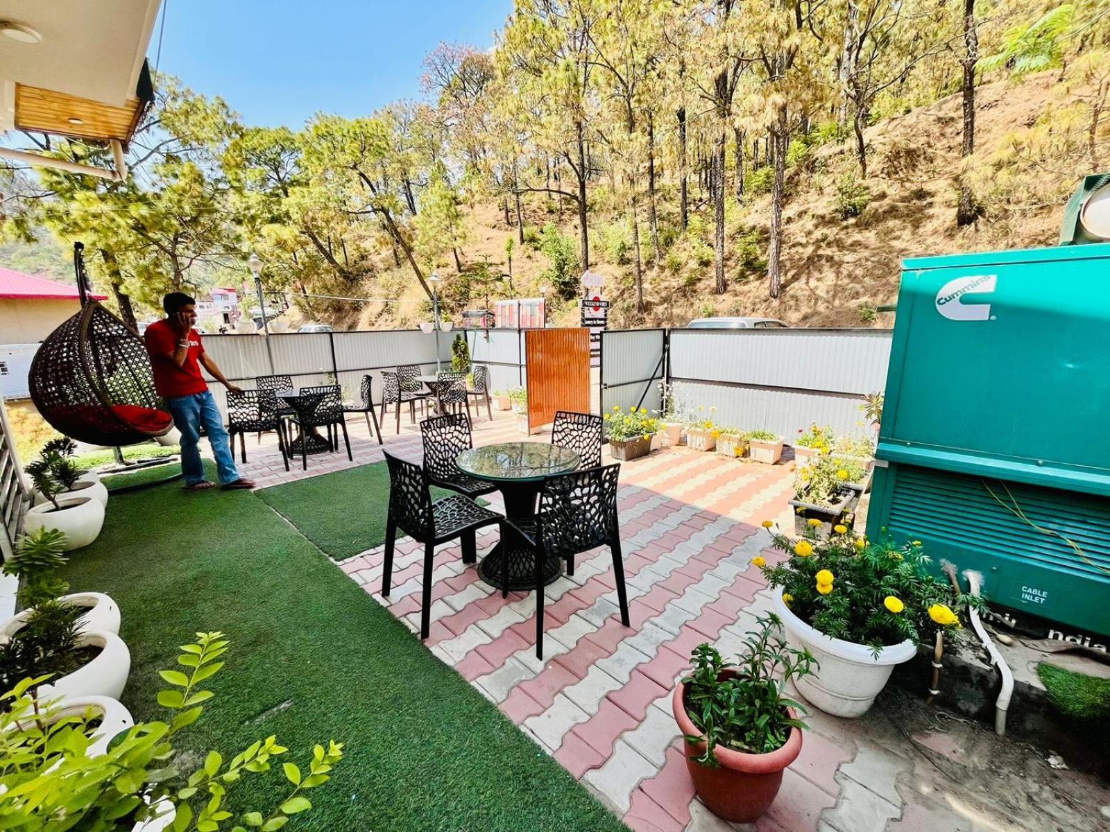 Weekend Vibes Bed & Breakfast Kasauli Luaran gambar